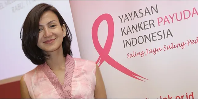 Hamil Besar & Pergi Sendiri Tanpa Suami, Wanda Hamidah: Ada Deh!