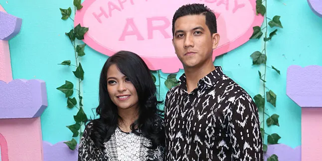 Hamil Besar, Tantri Lebih Jaga Sikap dan Ucapan Hamil Besar, Tantri Lebih Jaga Sikap dan Ucapan