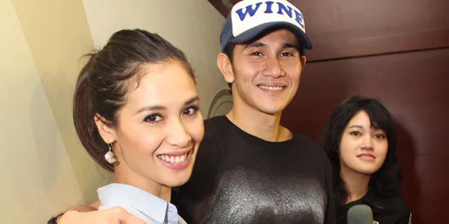 Hamil Delapan Bulan, Marsha Timothy Tetap Kerja Hamil Delapan Bulan, Marsha Timothy Tetap Kerja
