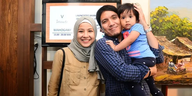 Hamil Tua, Natasha Rizki & Desta Siapkan Nama Islami Untuk Anak Hamil Tua, Natasha Rizki & Desta Siapkan Nama Islami Untuk Anak