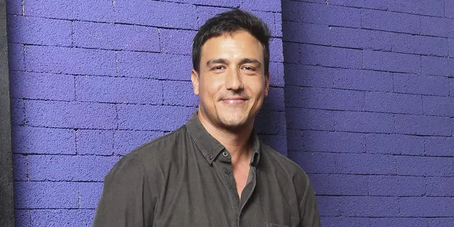 Hamish Daud Accused of Involvement in Prostitution Practices and Harassment, Officially Reports to Police