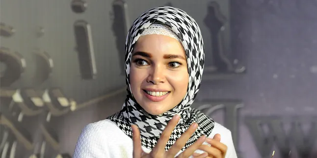 Hana CHSI Dunia Nyata, Lebih Tegar Daripada Yang di Sinetron!