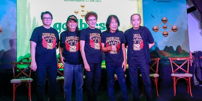 Hanung Bramantyo to Direct Biopic Film about Legendary Band God Bless