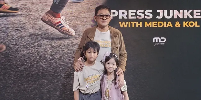 Hanung Bramantyo Shares That He Once Lied to His Parents as a Child, Relates to the Film 'CHILDREN OF HEAVEN'