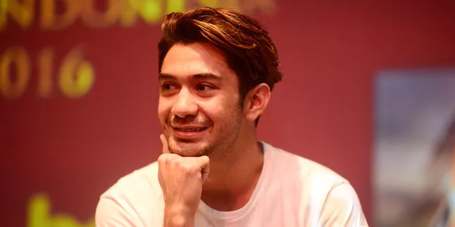 Hanung Bramantyo Tak Masuk Nominasi FFI, Reza Rahadian Bingung