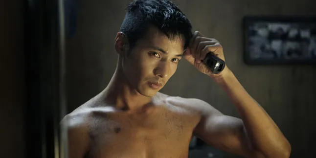 Hanya Berjalan, Won Bin Tampil Begitu Mempesona