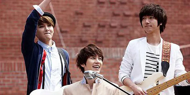 Happy 6th Anniversary Super Junior K.R.Y!