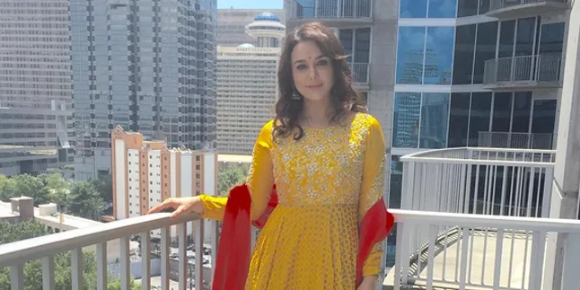 Happy Birthday! Genap Berusia 42 Tahun, Preity Zinta Makin Cantik