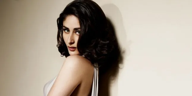 Happy Birthday Kareena Kapoor, Hamil Makin Stunning & Bersinar!