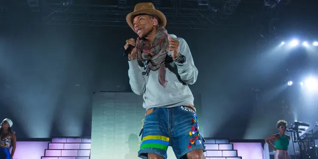 'Happy', Single Paling Laris Tahun 2014