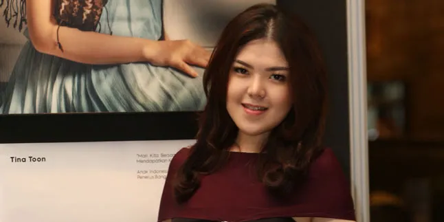 Hari Raya Imlek Tahun Ini, Tina Toon Minta Doa Cepat Nikah Hari Raya Imlek Tahun Ini, Tina Toon Minta Doa Cepat Nikah