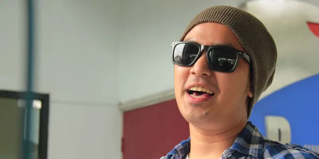 Hari Tanpa Belanja, Dennis Lyla Sanggup Sehari Tak Belanja