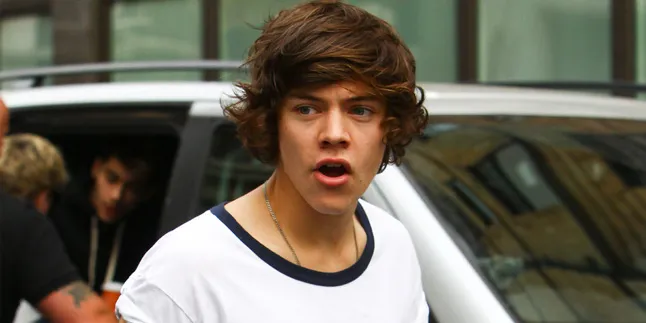 Harry Styles Bakal Jadi Best Man di Pernikahan Ibunya
