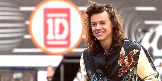 Harry Styles: Para Fans Cewek ABG Itu 'Masa Depan Kita'