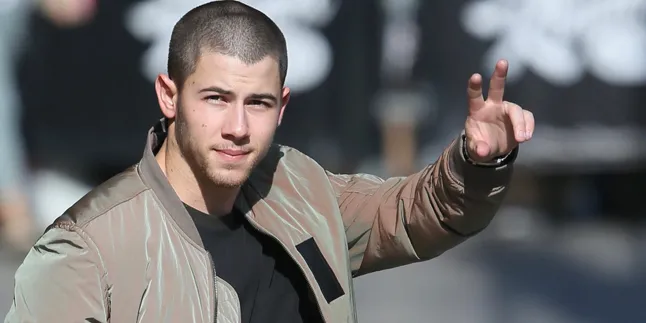 Harum Menggoda, Nick Jonas Pernah Gagal Merayu Rihanna