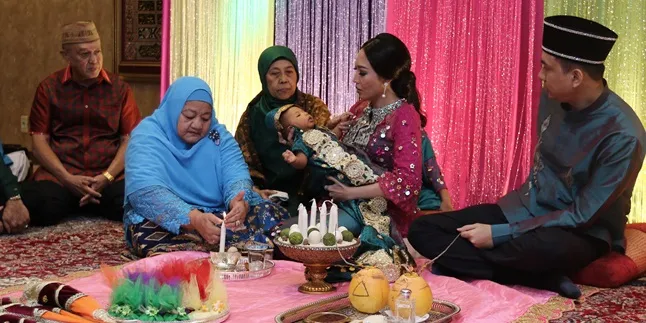 Harus Begadang Demi Anak Kedua, Ayu Dewi Teler di Pagi Hari