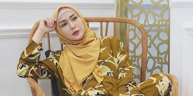 Must Be Smart in Managing Emotions, Fenita Arie Feels Being a Housewife During the Pandemic is Getting Harder