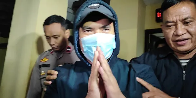 Previous Results Negative, Saipul Jamil Takes Second Urine Test at Metro Jaya Police