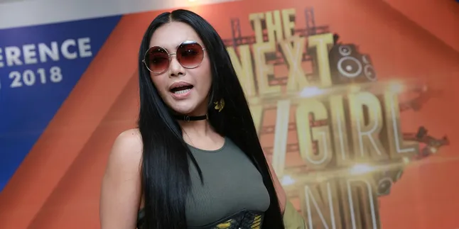 Haters Denada Diduga Kuat Kerap Bully Selebritis Lain di Media Sosial Haters Denada Diduga Kuat Kerap Bully Selebritis Lain di Media Sosial