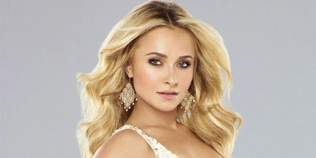 Hayden Panettiere Operasi Payudara?