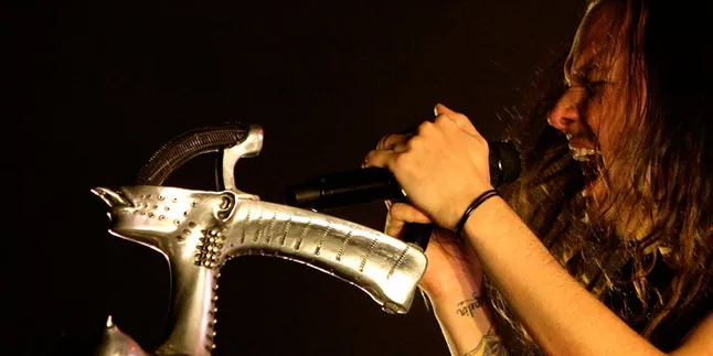 Head Kembali, Korn Siapkan Formasi Penuh!