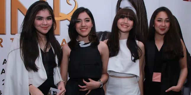 'HEART BEAT' Tanda Beranjak Dewasanya Personel Blink