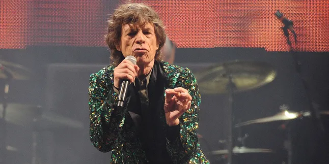 Heboh Foto Mesra Mick Jagger dengan Model Cantik Israel Heboh Foto Mesra Mick Jagger dengan Model Cantik Israel