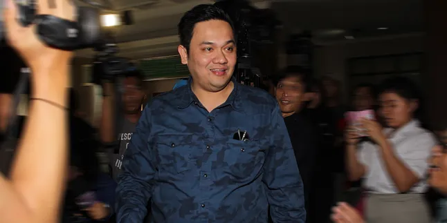 Heboh Karya Untuk Angeline, Farhat Abbas Tak Mau Kalah!