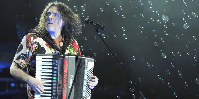 Heboh, Lagu Konyol Weird Al Yankovic Jadi Hits