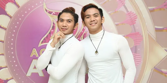 Heboh Rizki DA Cium Sahabat Perempuan, Netizen: Katanya Sudah Hijrah