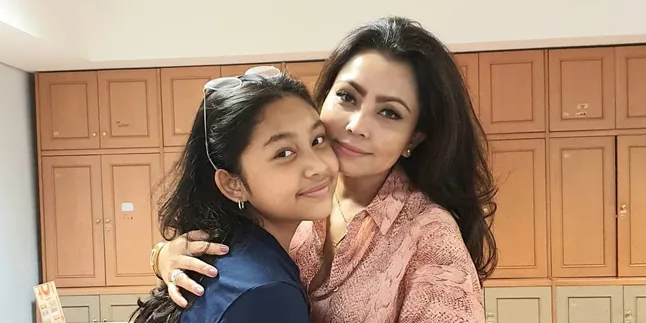 Heboh Sosok Penampakan Hantu Muncul di Video Tik Tok Khirani Putri Mayangsari