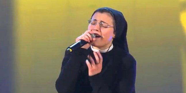 Heboh, Suster Gereja Yang Kejutkan Para Juri The Voice!