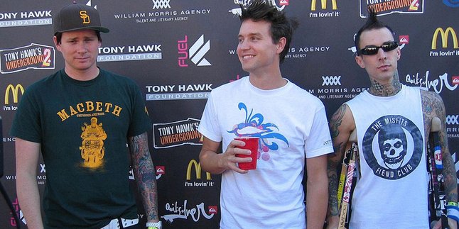 Berita Buruk, Tom DeLonge OUT Dari Blink-182?