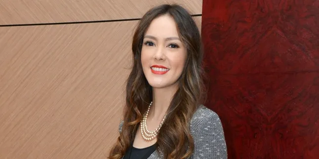 Hendak Diceraikan Suami, Cathy Sharon Dibela Oleh Mertua