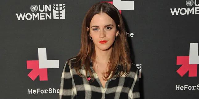 Hiasi Majalah Vogue, Emma Watson Tampil Cantik Anggun Mempesona