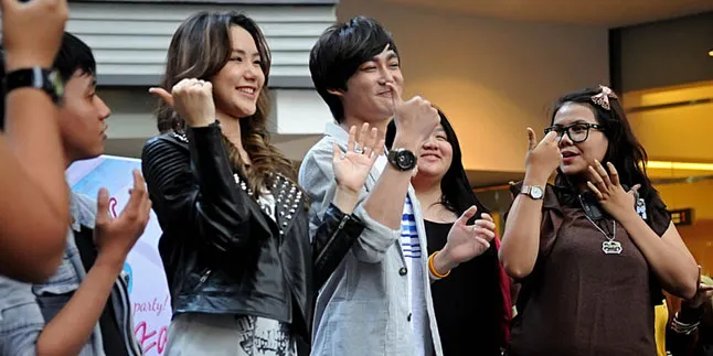 Hibur Fans, Nichan - Chereen Ajak Fans Adu Giyomi