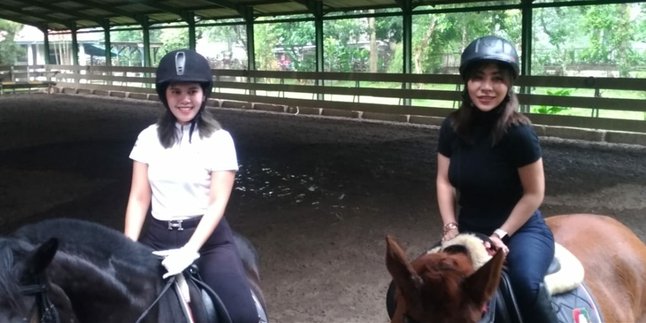 Entertain Her Friend So She Doesn't Get Stressed Facing Problems, Inggrid Rhemanty Invites Liza Aditya to Go Horseback Riding