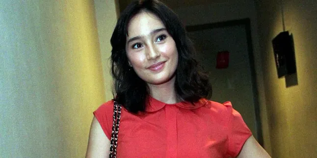 Hobi Menulis, Tatjana Saphira Siapkan Debut Novel