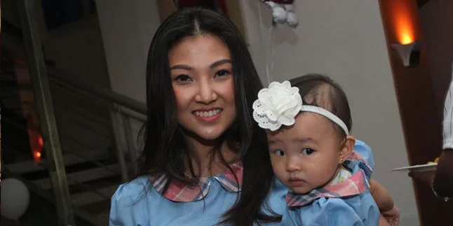 Hot Mom Cantik Sarwendah Ternyata Pilih Olahraga Manly
