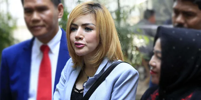 Hotman Bandingkan Suaranya dengan Tata Janeeta, Kumalasari: Aku Bukan Penyanyi