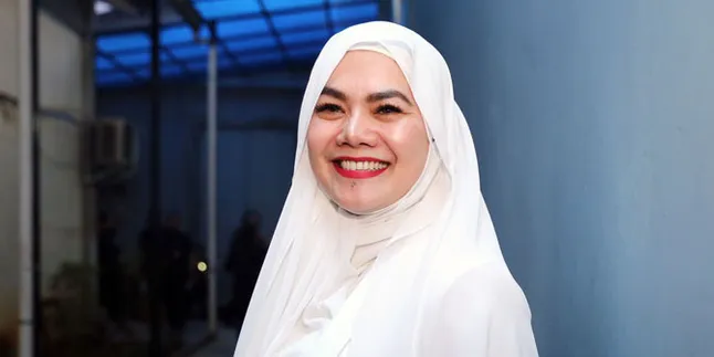 Hotman Paris Benarkan Jennifer Dunn Sudah Nikah Siri, Ini Kata Sarita