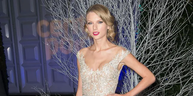 Hottest Trend: Swift in Silver