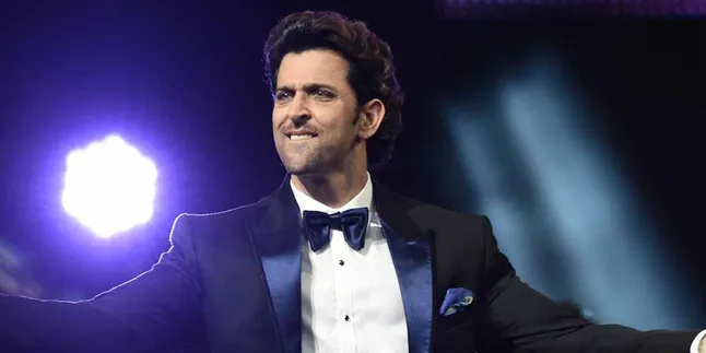 Hrithik Roshan Serahkan Berkas Cerai ke Pengadilan Hrithik Roshan Serahkan Berkas Cerai ke Pengadilan