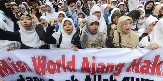 HTI: Miss World Ajang Cari Untung Dari Eksploitasi Tubuh Wanita HTI: Miss World Ajang Cari Untung Dari Eksploitasi Tubuh Wanita