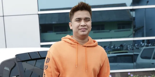 Hubungan Billy Syahputra dan Pacar Baru Dapat Restu Dari Orangtua