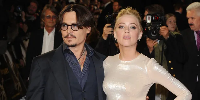Hubungan Johnny Depp - Amber Heard Sedang Bermasalah?