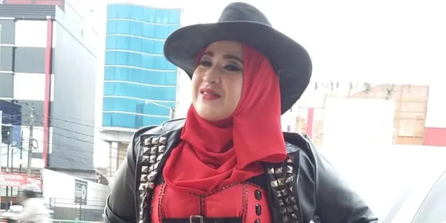 Hubungan Renggang Dengan Elvy Sukaesih, Wirdha Sylvina: Dhawiya Tidak Penting