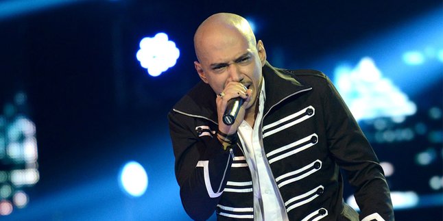 Husein Panaskan The Faboulous Four Dengan 'Titanium'