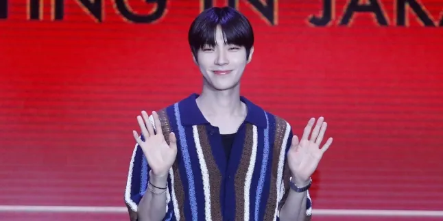 Hwang In Youp Cinta dengan Pemandangan Malam Jakarta dan Ungkap Ingin Jadi Senior yang Baik Hwang In Youp Cinta dengan Pemandangan Malam Jakarta dan Ungkap Ingin Jadi Senior yang Baik