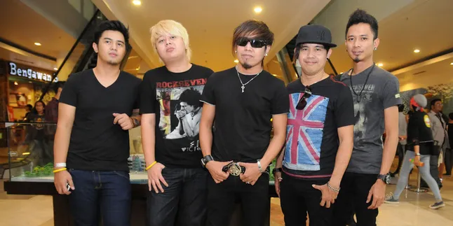 Ian Kasela: Axl Rose Genitnya Sudah Hilang! Ian Kasela: Axl Rose Genitnya Sudah Hilang!